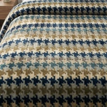 Houndstooth Godric Velvet Large Blanket
